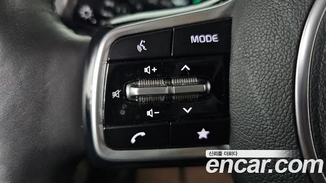 Kia Carnival 4th Gen — Фото автомобиля 29