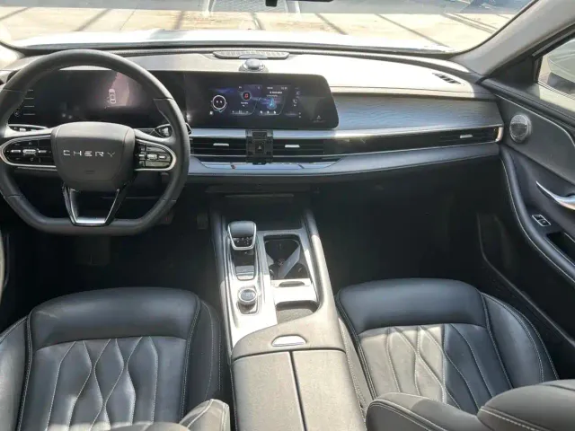 Chery Arrizo 8 — Фото автомобиля 6