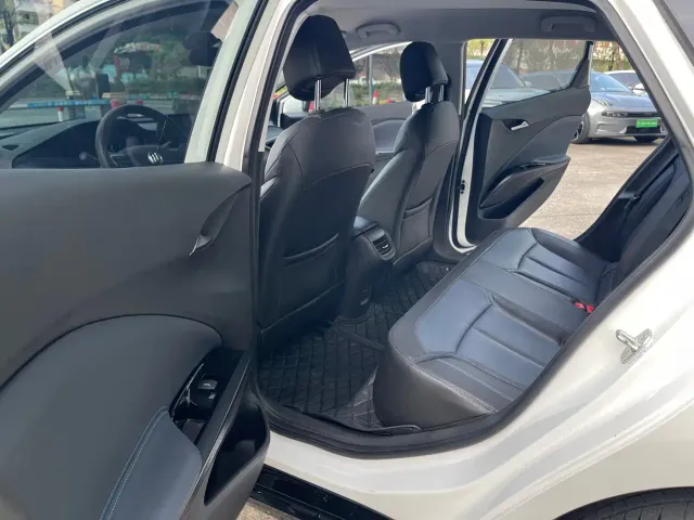 Buick Velite 6 — Фото автомобиля 9