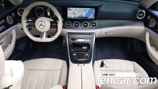 Mercedes-Benz E-Class — Фото автомобиля 7