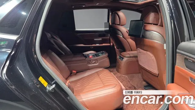 Genesis G90 RS4 — Фото автомобиля 12