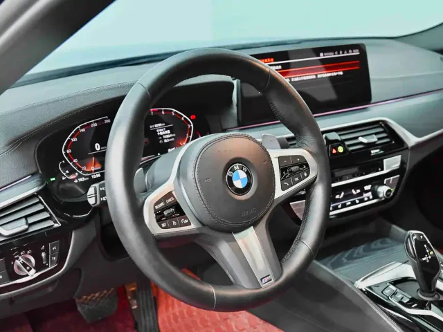 BMW 5 Series — Фото автомобиля 7