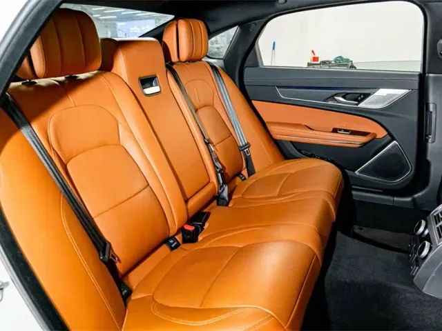 Jaguar XFL — Фото автомобиля 24