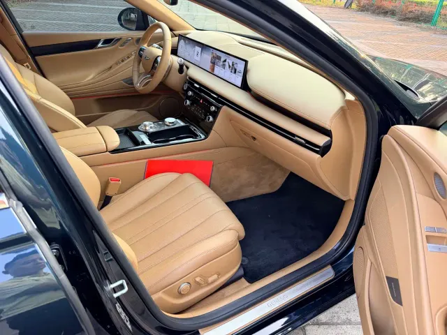 Genesis G80 — Фото автомобиля 12