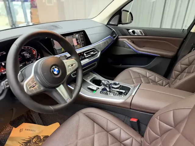 BMW X5 — Фото автомобиля 9