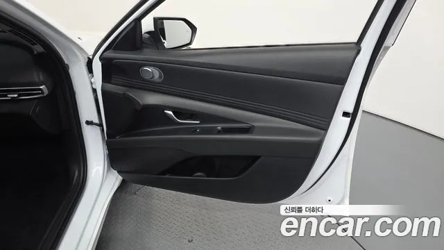 Hyundai Avante CN7 — Фото автомобиля 24