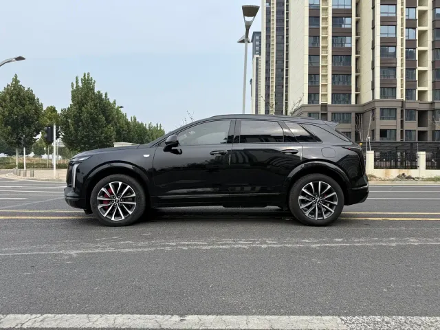Cadillac XT5 — Фото автомобиля 4