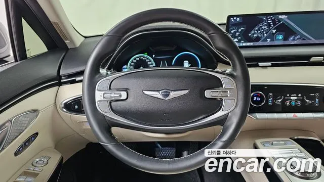 Genesis GV70 — Фото автомобиля 13