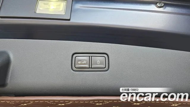 Genesis GV70 2.5T Бензин AWD — Фото автомобиля 29