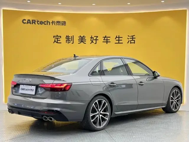 Audi S4 — Фото автомобиля 4