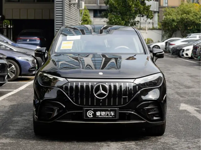 Mercedes-Benz EQE SUV AMG — Фото автомобиля 2