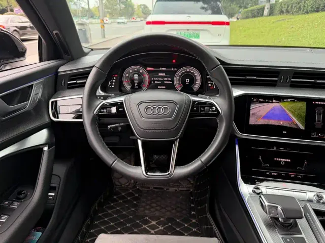 Audi A6L — Фото автомобиля 14