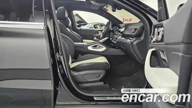 Mercedes-Benz GLE-Class — Фото автомобиля 11