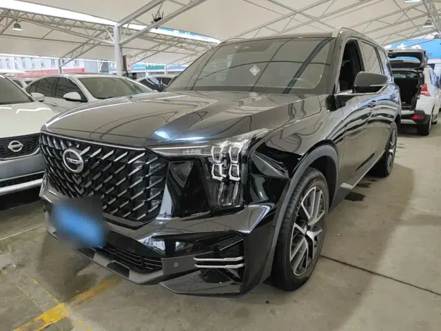 Фотография автомобиля — GAC Trumpchi GS8
