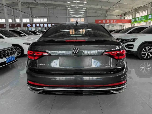 Volkswagen Sagitar — Фото автомобиля 5