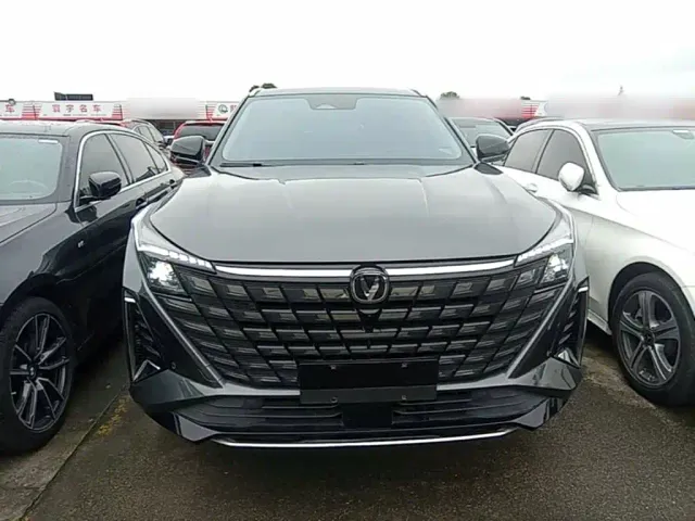 Changan UNI-Z — Фото автомобиля 2