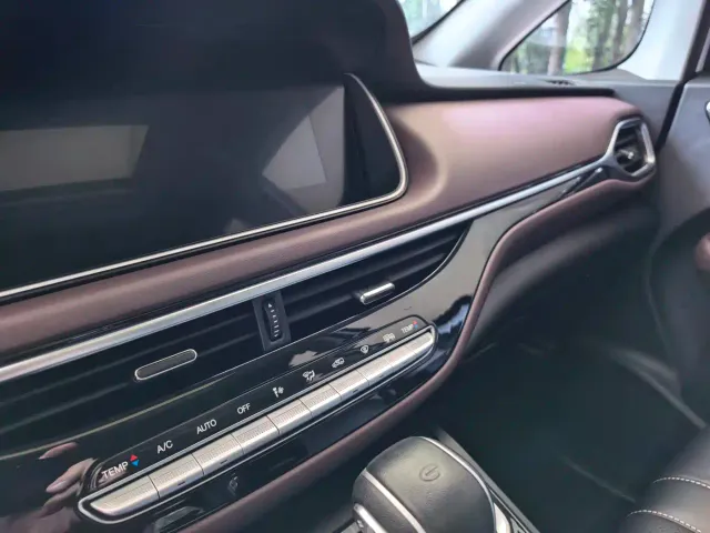 GAC Trumpchi M6 — Фото автомобиля 8