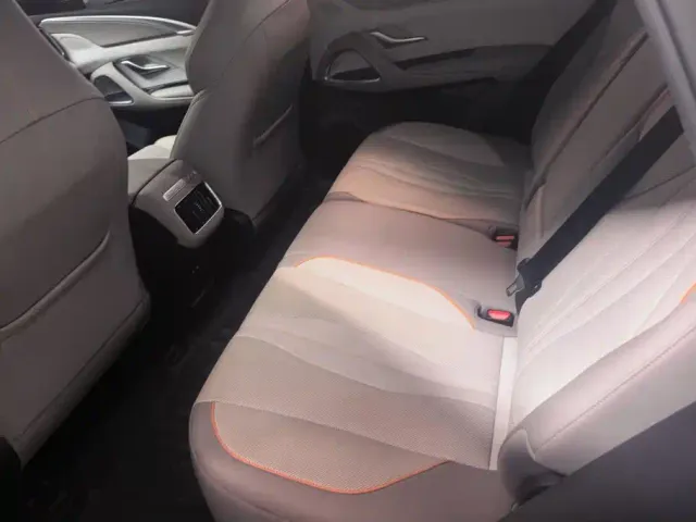 BYD Song Pro — Фото автомобиля 11
