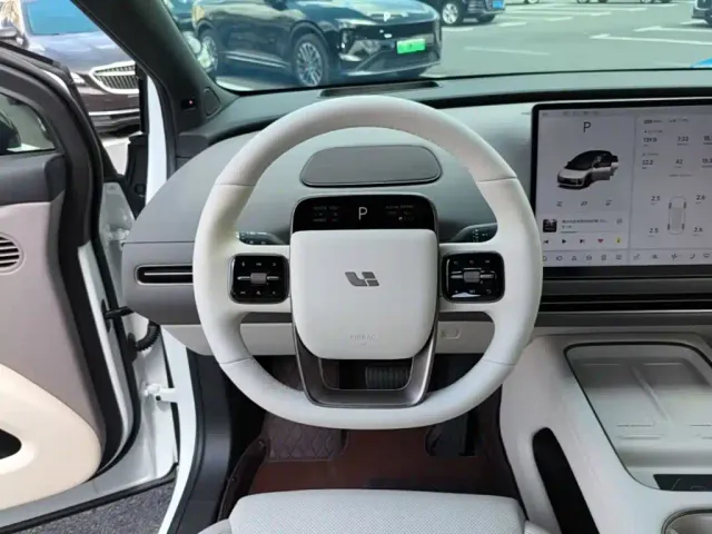 Li Auto i6 — Фото автомобиля 10