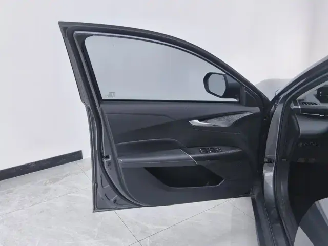 Changan Lamore — Фото автомобиля 7