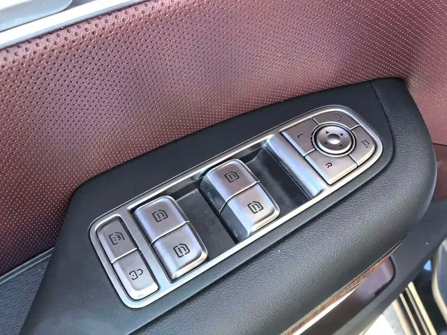Hongqi Hongqi HQ9 2023 2.0T Smart Connect Flag Enjoy Edition — Фото автомобиля 7