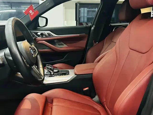 BMW i4 — Фото автомобиля 7