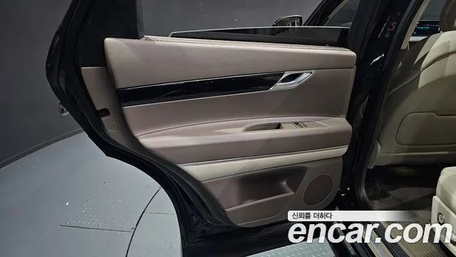 Genesis GV80 — Фото автомобиля 14