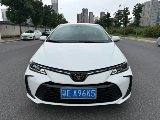 Toyota Corolla — Фото автомобиля 2
