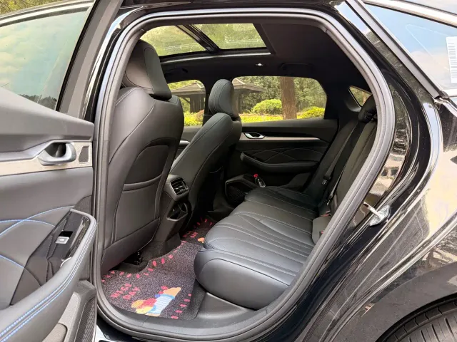 Geely Xingrui — Фото автомобиля 6