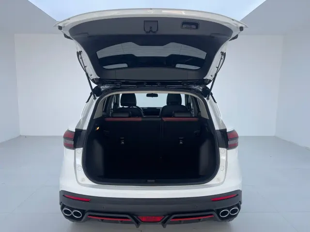 Geely Binyue — Фото автомобиля 14