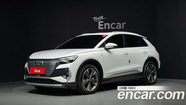 Фотография автомобиля — Audi Q4 e-tron F4
