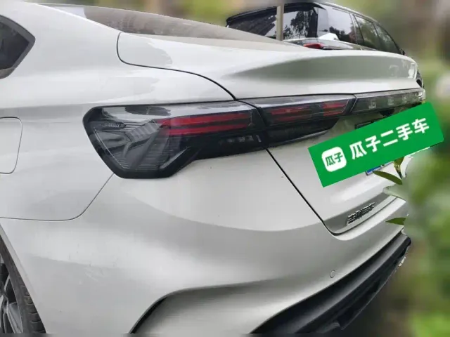 Geely Binrui — Фото автомобиля 4
