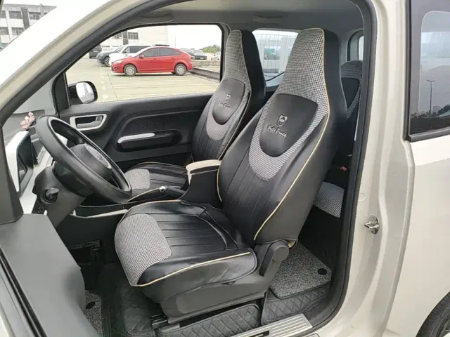 Wuling Hongguang Mini EV — Фото автомобиля 13