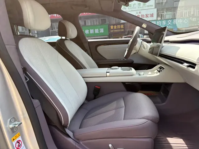 Changan Qiyuan A06 — Фото автомобиля 9