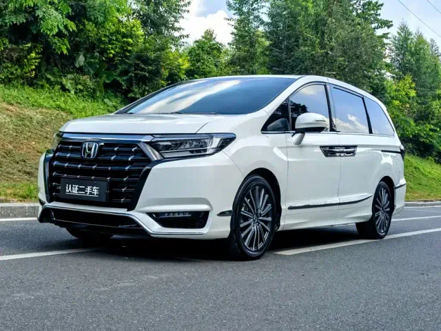 Фотография автомобиля — Honda Elysion