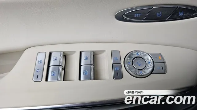 Genesis GV70 2.5T Бензин 2WD — Фото автомобиля 25