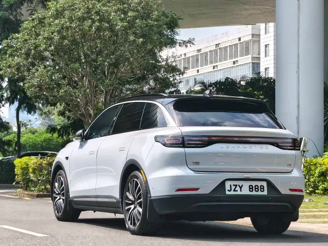 Leapmotor C11 — Фото автомобиля 5