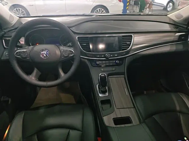 Buick LaCrosse — Фото автомобиля 9