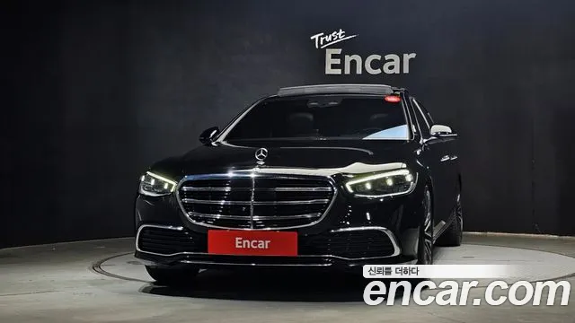 Mercedes-Benz S-Class — Фото автомобиля 3