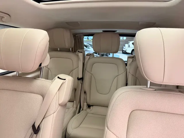 Mercedes-Benz V-Class — Фото автомобиля 17