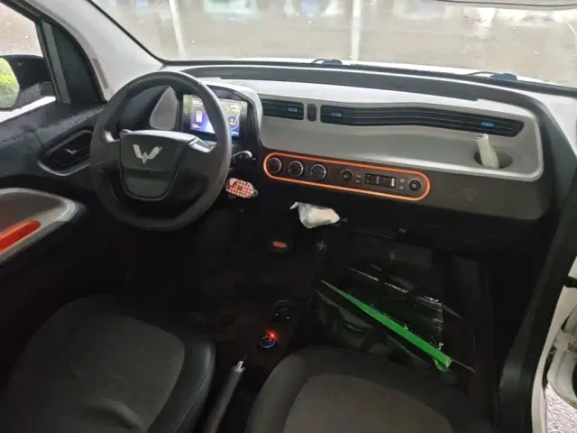 Wuling Hongguang Mini EV — Фото автомобиля 9