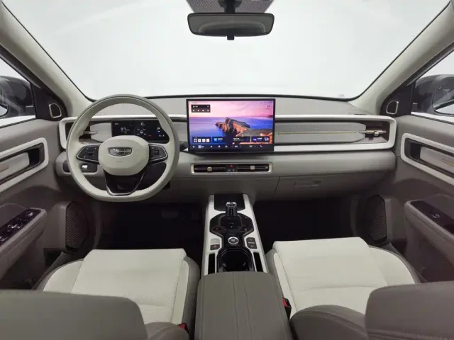 Geely ICON — Фото автомобиля 5
