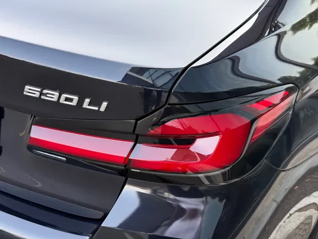 BMW 5 Series — Фото автомобиля 27