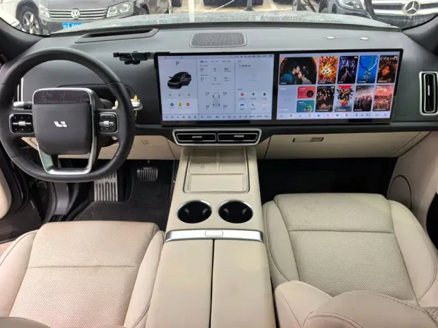 Li Auto L8 — Фото автомобиля 12