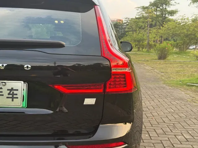 Volvo XC60 — Фото автомобиля 10