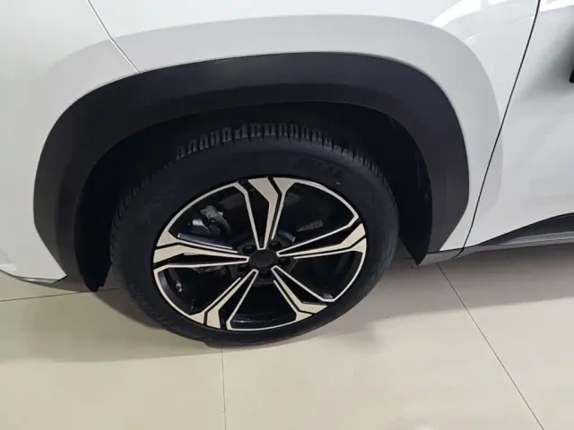 Geely Galaxy L7 — Фото автомобиля 22