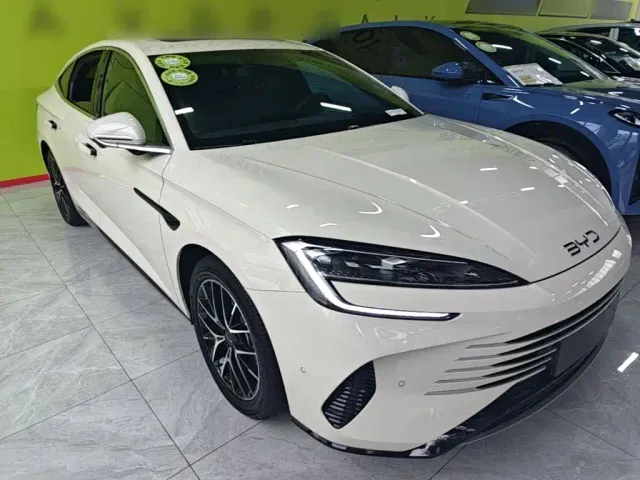 BYD Seal 07 DM-i — Фото автомобиля 3
