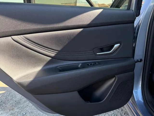 Hyundai Elantra — Фото автомобиля 13