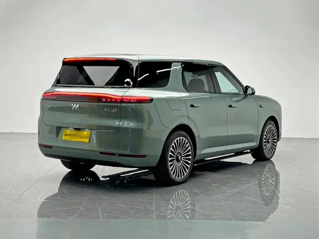 IM Motors LS8 — Фото автомобиля 6