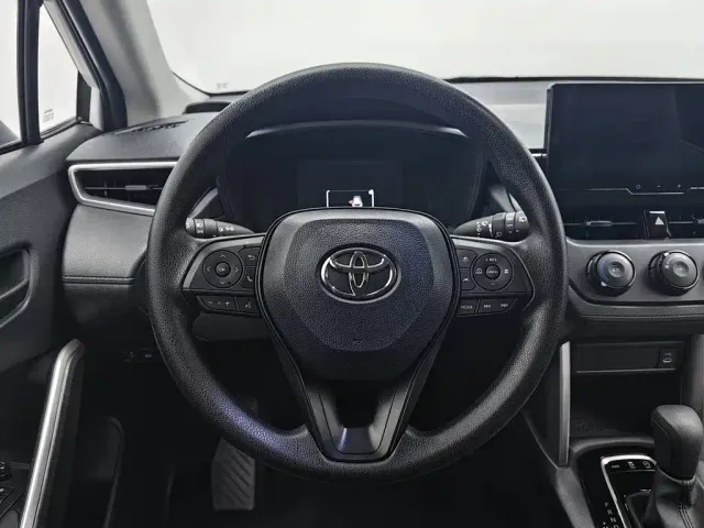 Toyota Corolla Cross — Фото автомобиля 11